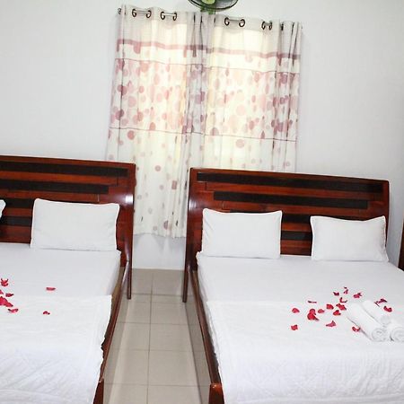 Ngoc May Guesthouse Чау-Док Экстерьер фото